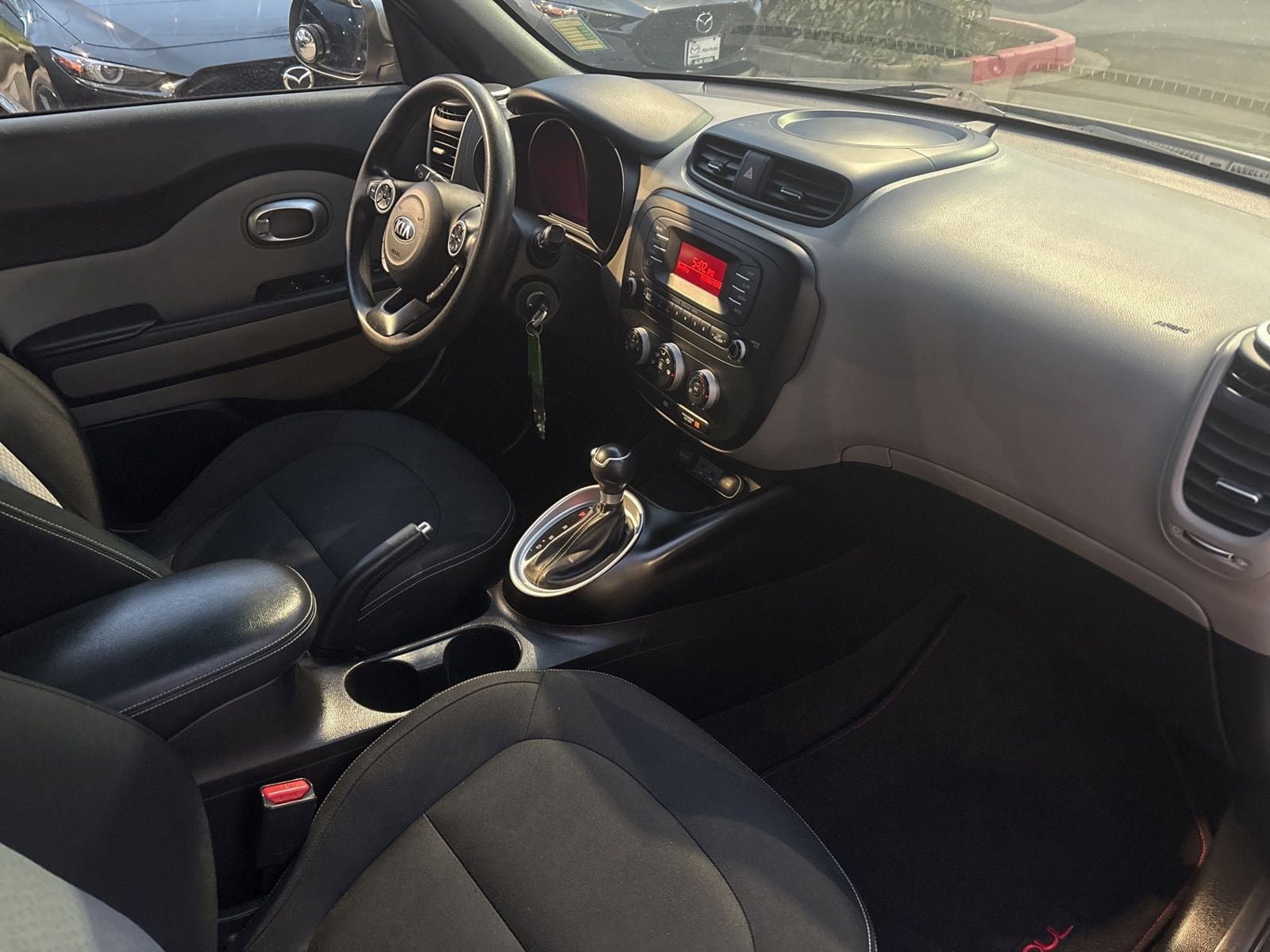 Used 2014 Kia Soul + FWD image 15