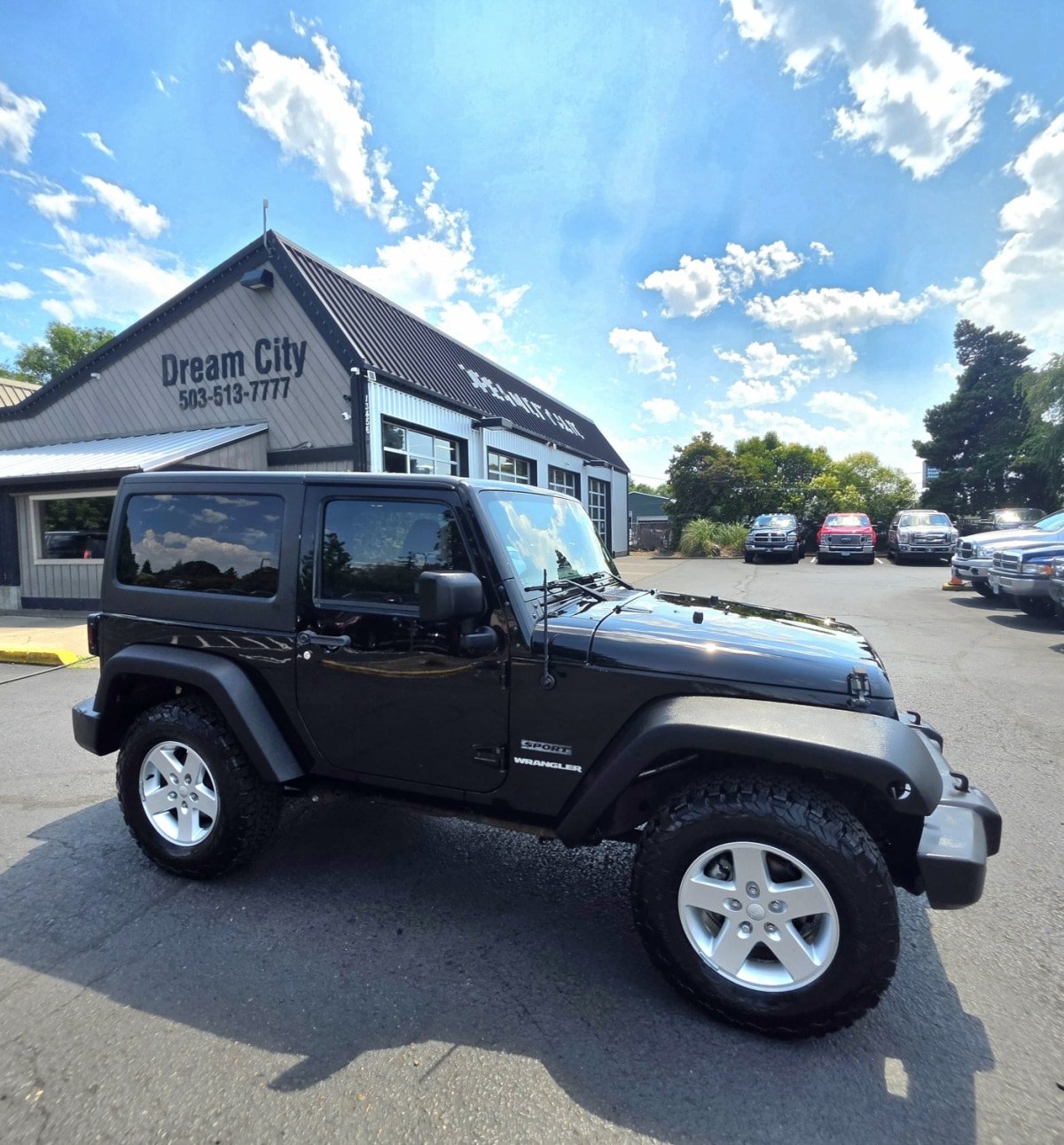 Used 2016 Jeep Wrangler Sport w/ Quick Order Package 24S AWD/4WD image 3