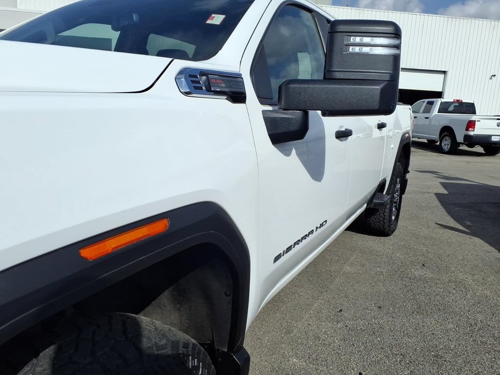 Used 2024 GMC Sierra 2500 Pro w/ Convenience Package AWD/4WD image 5
