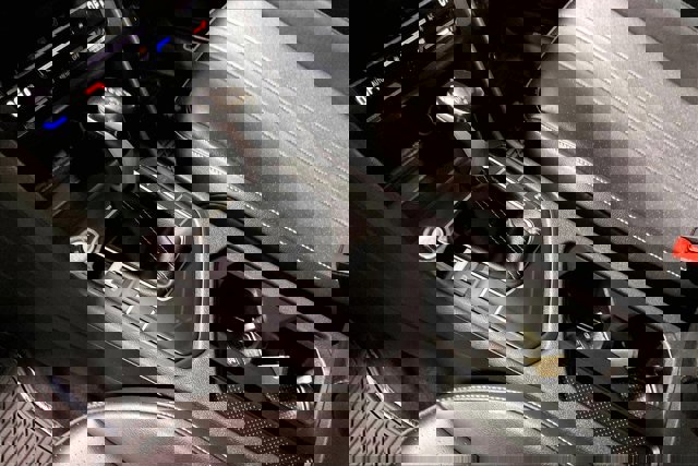 Used 2024 Volkswagen Tiguan SE R-Line w/ MDO Package, Three-Row image 17