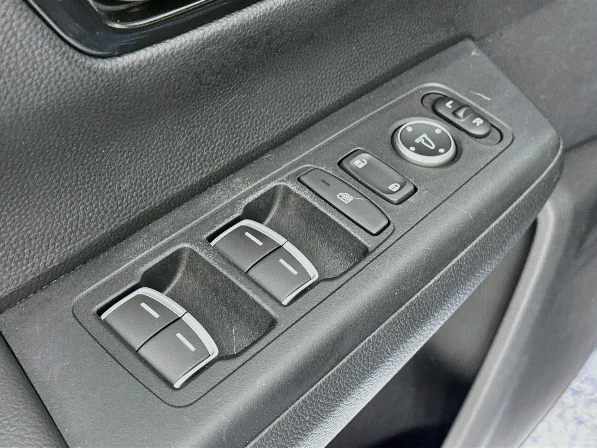 Certified 2024 Honda CR-V EX-L image 17