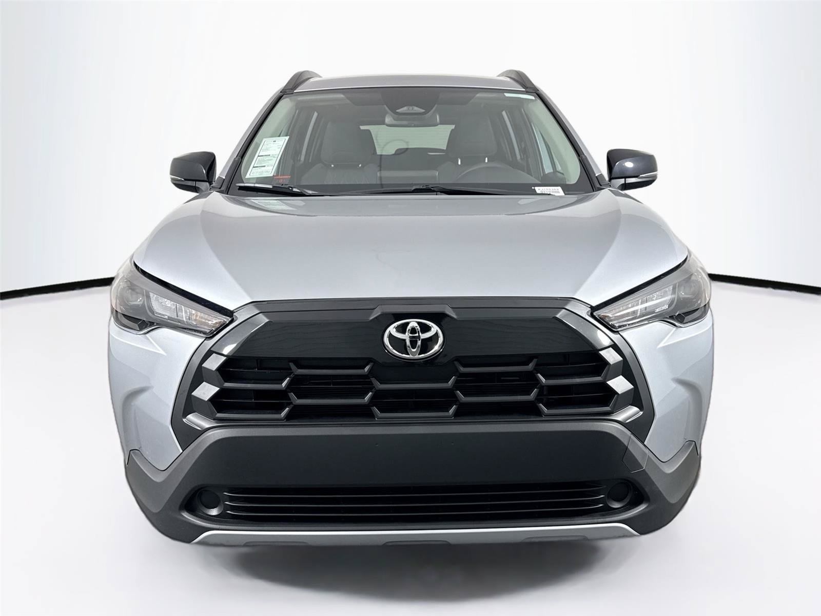 Certified 2026 Toyota Corolla Cross LE FWD image 8