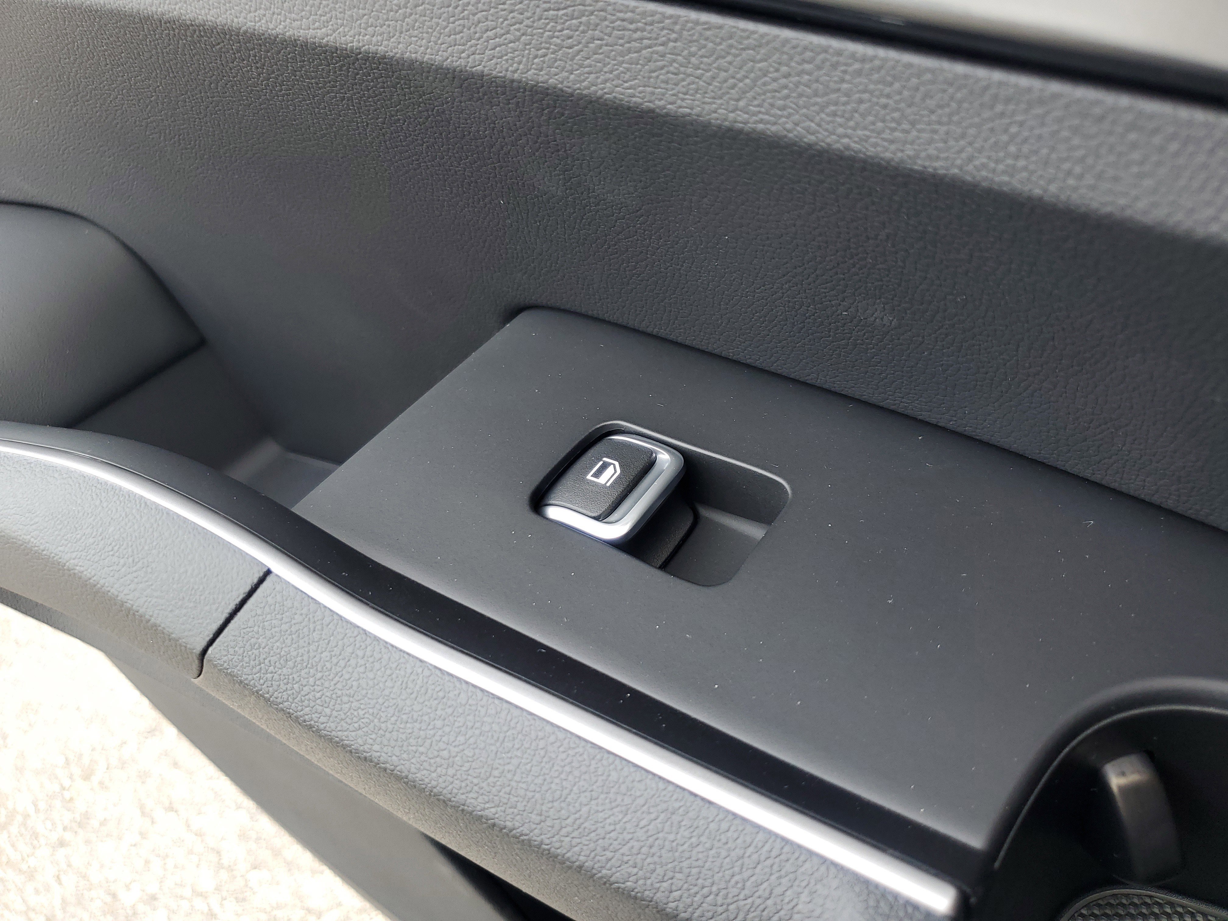 New 2026 Kia Sorento S w/ S Panoramic Sunroof Package image 14