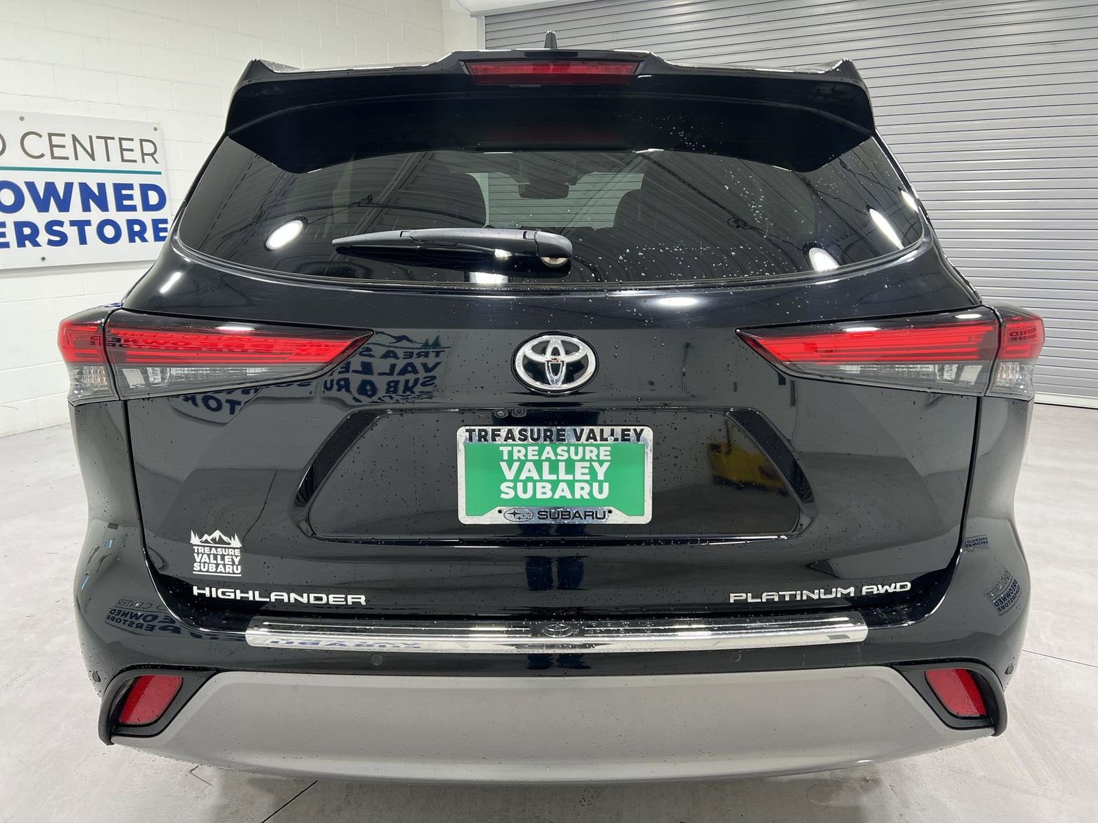 Used 2023 Toyota Highlander Platinum image 7