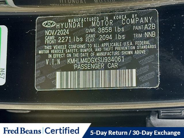 Certified 2025 Hyundai Elantra Sport image 31