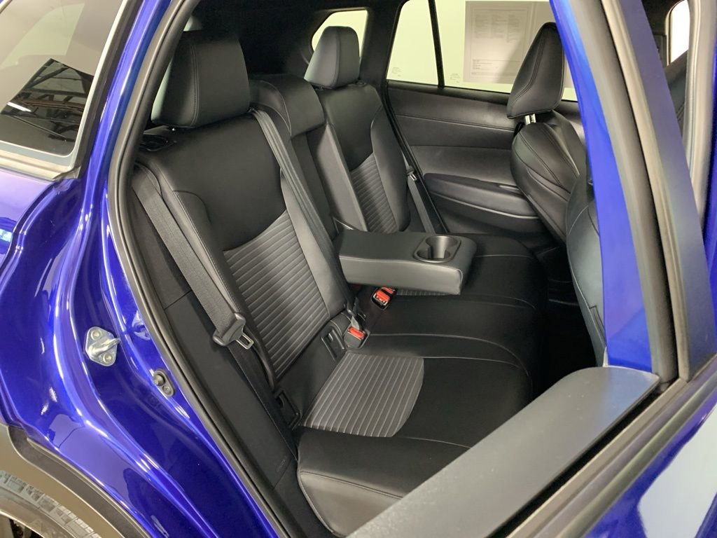 Used 2023 Toyota Corolla Cross XSE w/ Convenience Package image 34