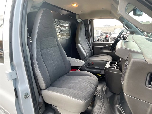 Used 2024 Chevrolet Express 2500 w/ Driver Convenience Package image 25