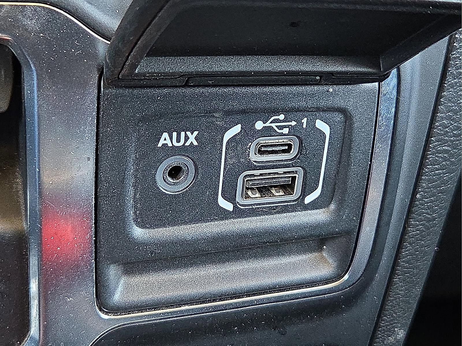 Used 2023 Jeep Wrangler Sport S image 18