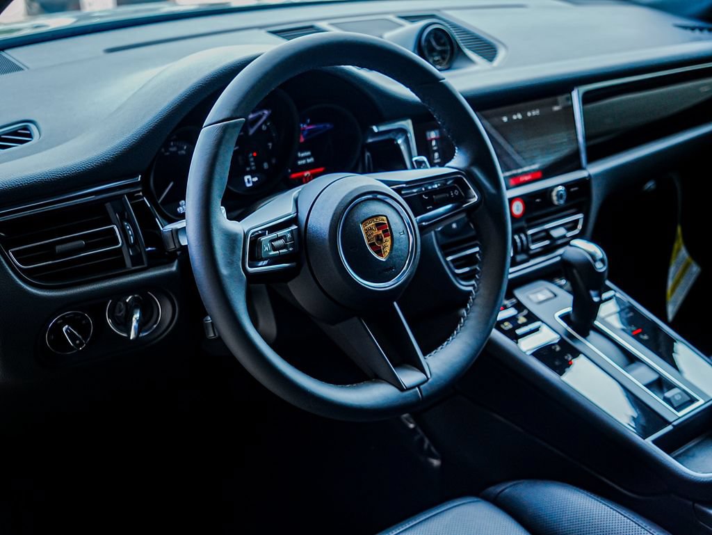 New 2026 Porsche Macan AWD/4WD image 13