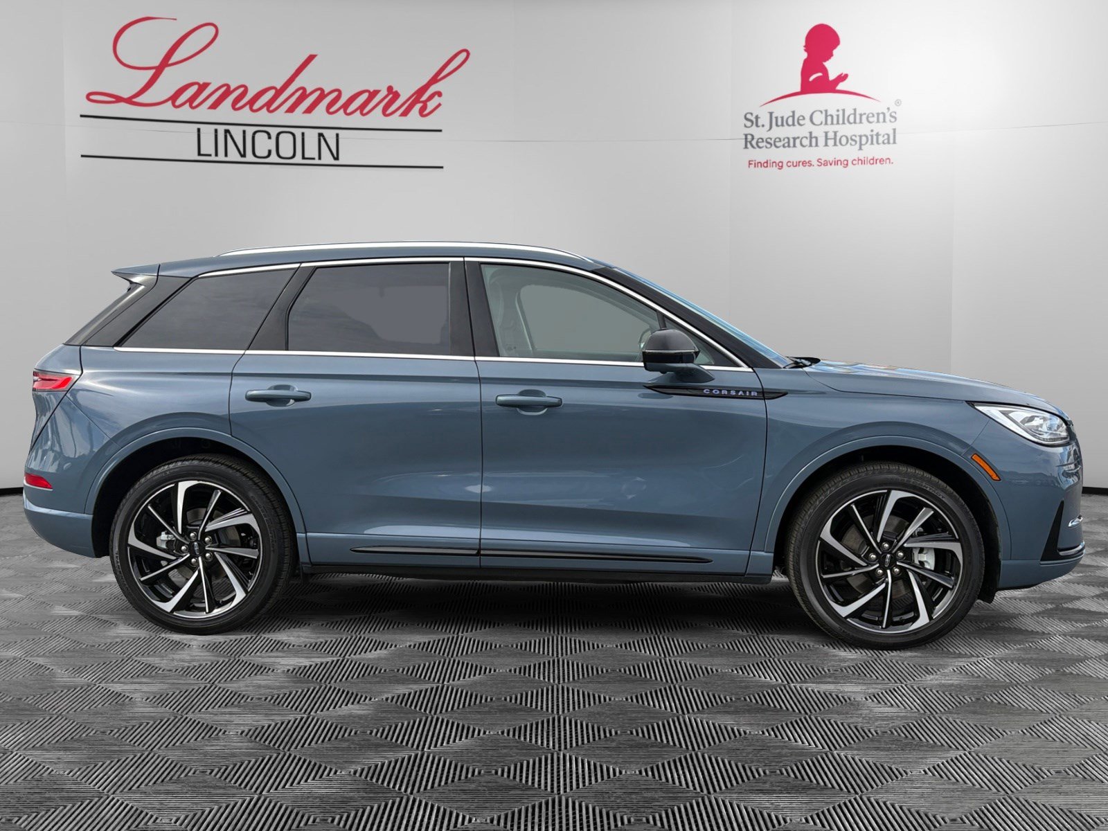 Certified 2024 Lincoln Corsair Grand Touring w/ Equipment Group 301A image 6