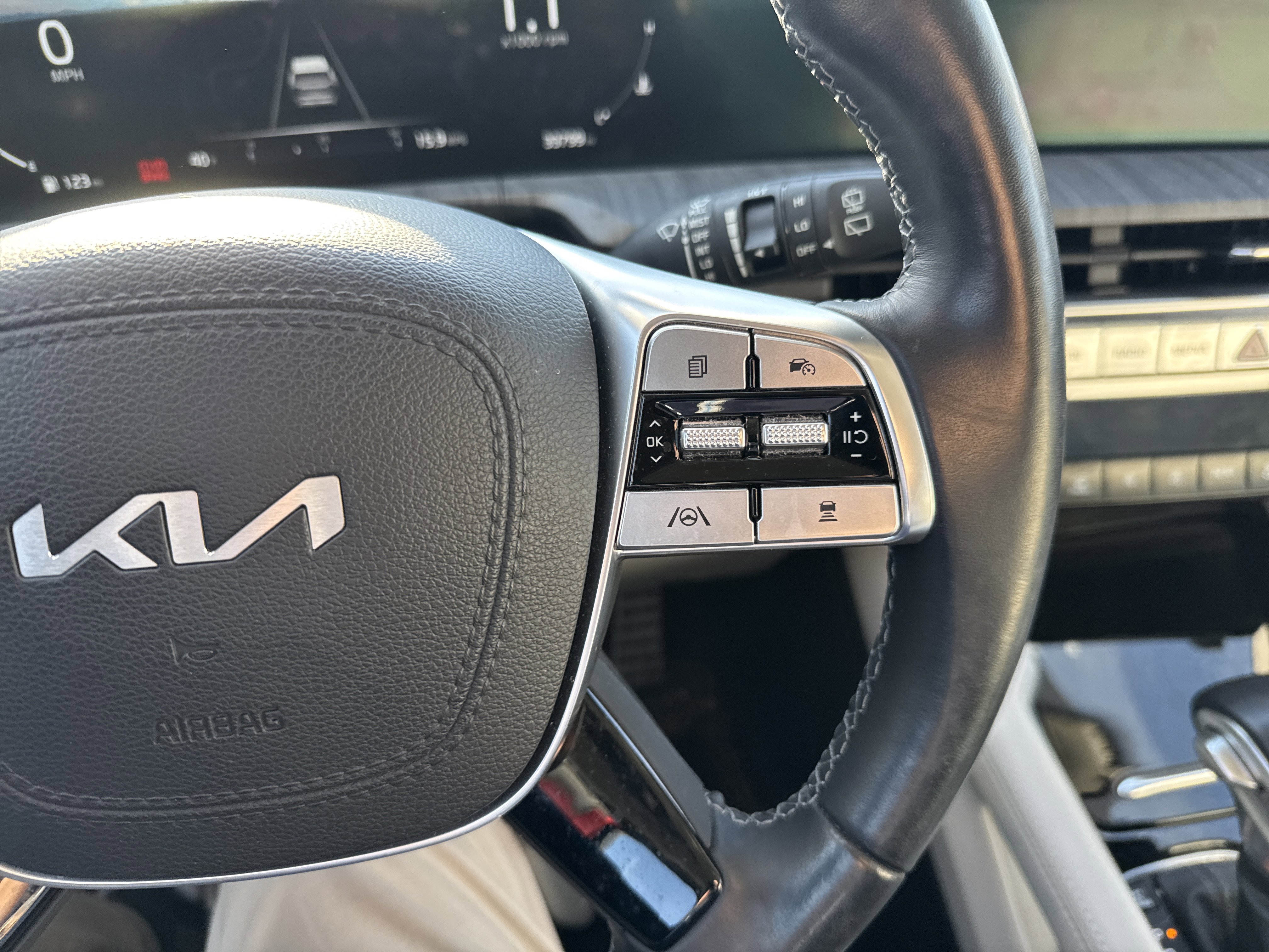 Used 2023 Kia Telluride SX image 20