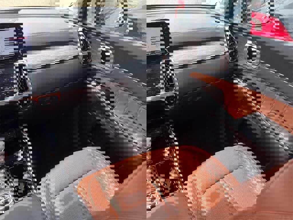 Used 2021 Kia Sorento SX Prestige image 30