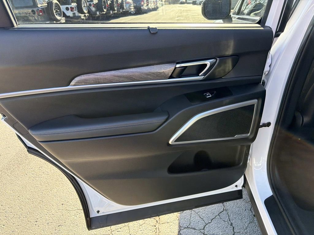 Used 2020 Kia Telluride EX image 15