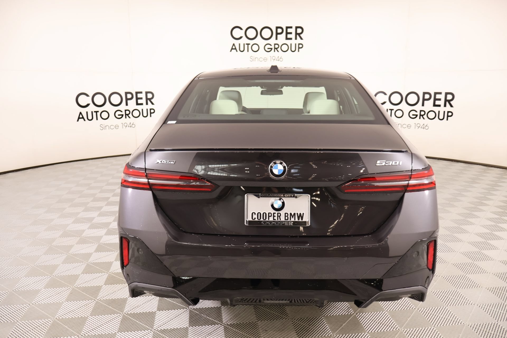 New 2026 BMW 530i xDrive w/ M Sport Package AWD/4WD image 22