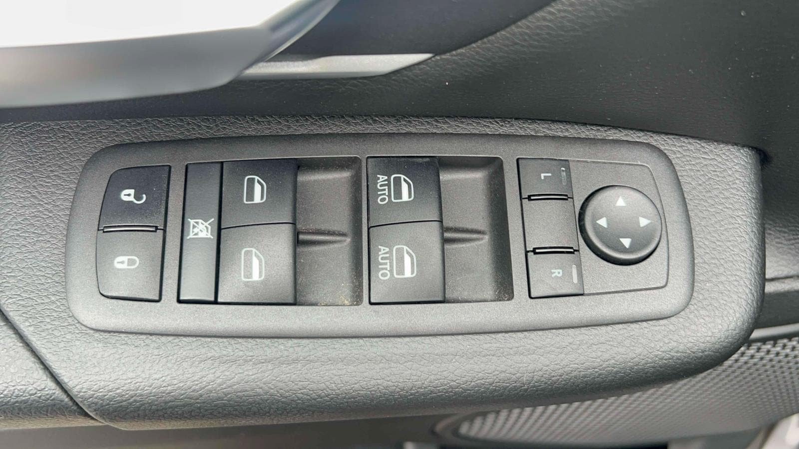 Used 2022 RAM 1500 Big Horn AWD/4WD image 22