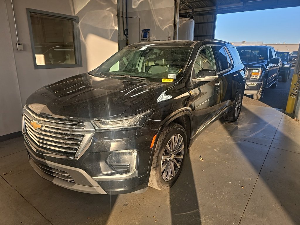 Used 2023 Chevrolet Traverse Premier AWD/4WD image 2