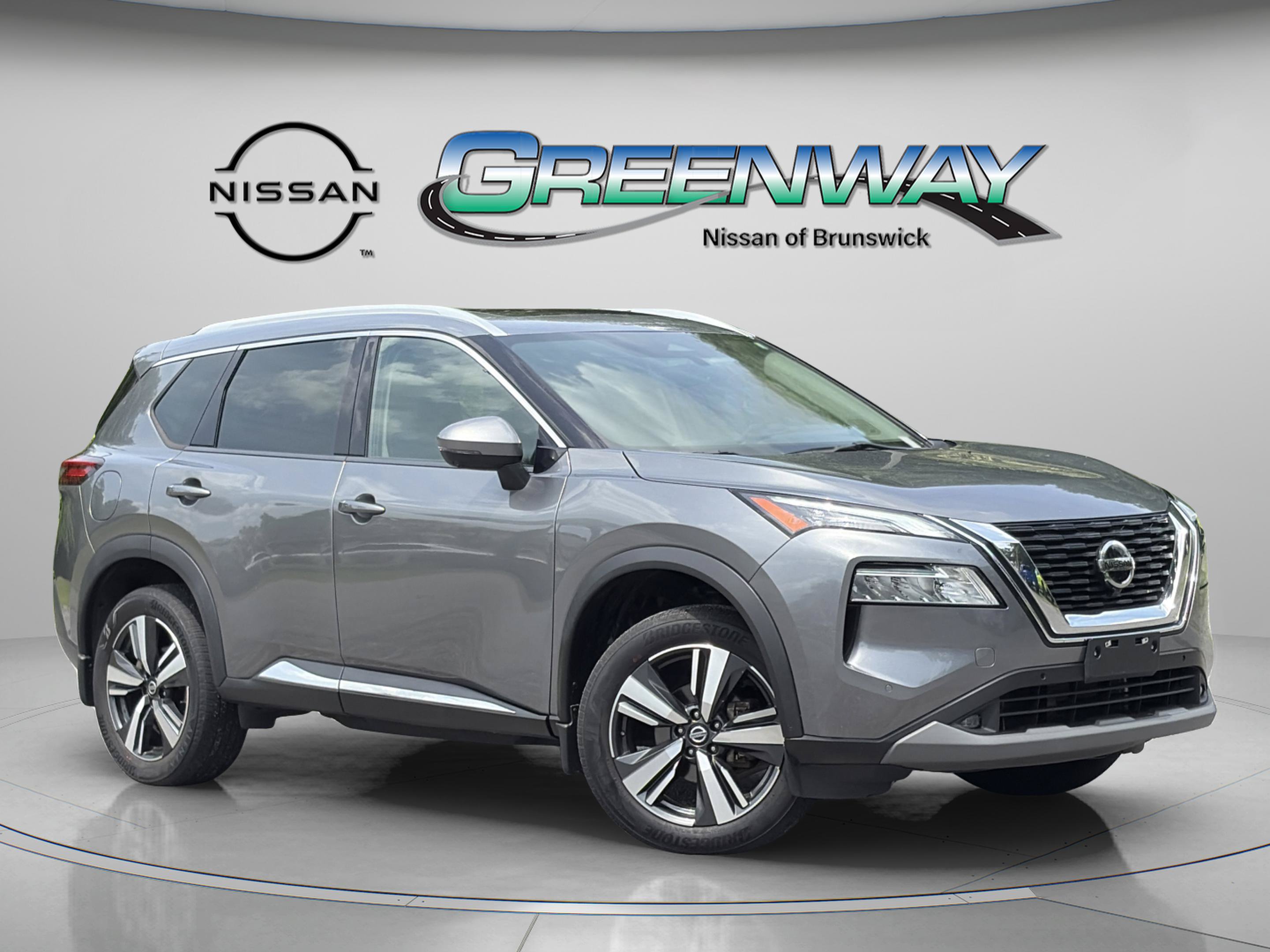 Used 2021 Nissan Rogue SL w/ Premium Package AWD/4WD image 2