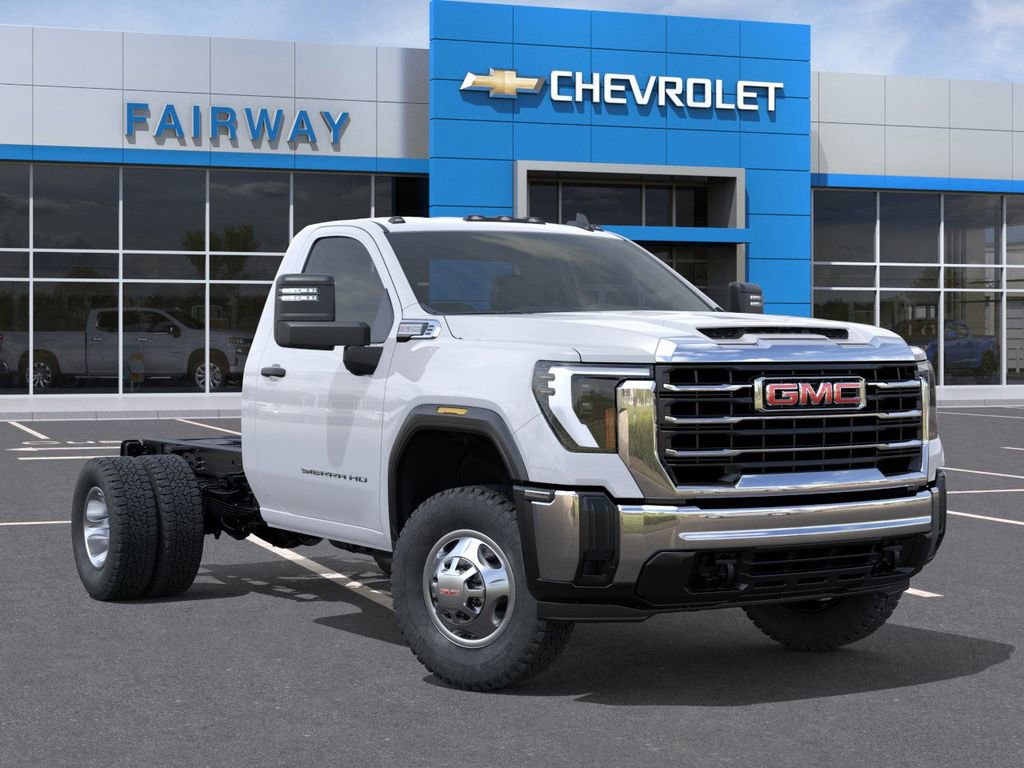 New 2026 GMC Sierra 3500 Pro w/ Convenience Package image 7