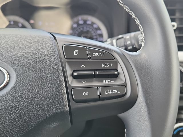 Used 2022 Hyundai Venue Limited w/ Cargo Package FWD image 21