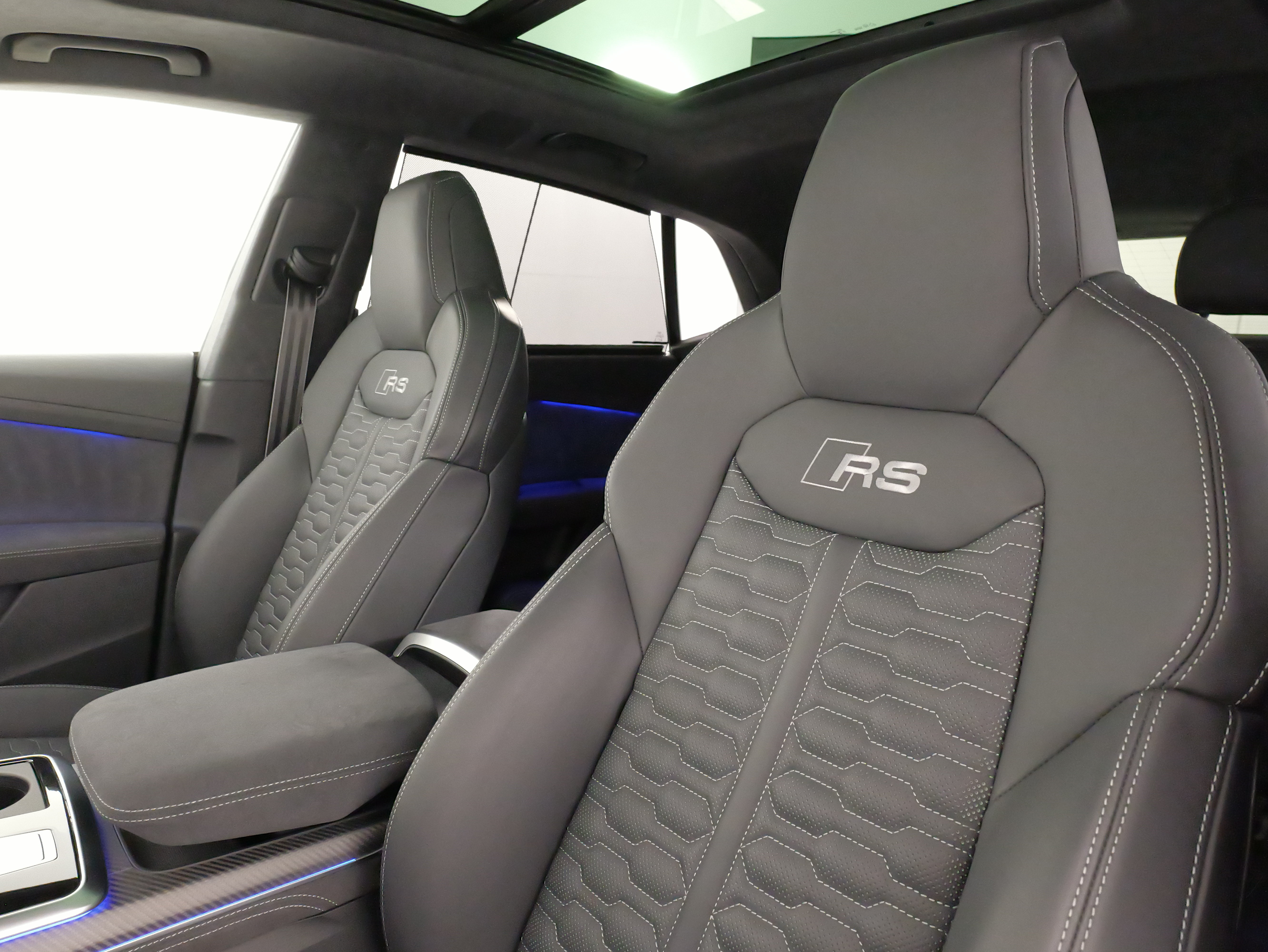 Used 2025 Audi RS Q8 performance AWD/4WD image 36