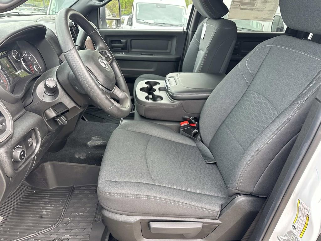 New 2026 RAM 3500 Tradesman AWD/4WD image 13