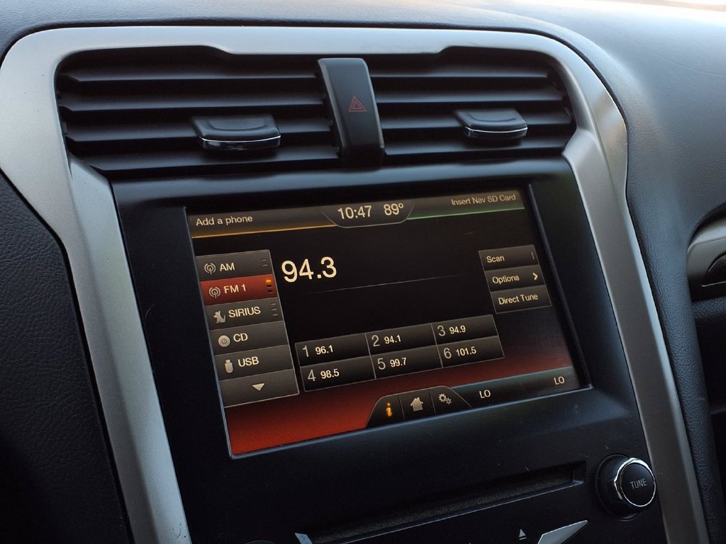 Used 2013 Ford Fusion SE FWD image 9