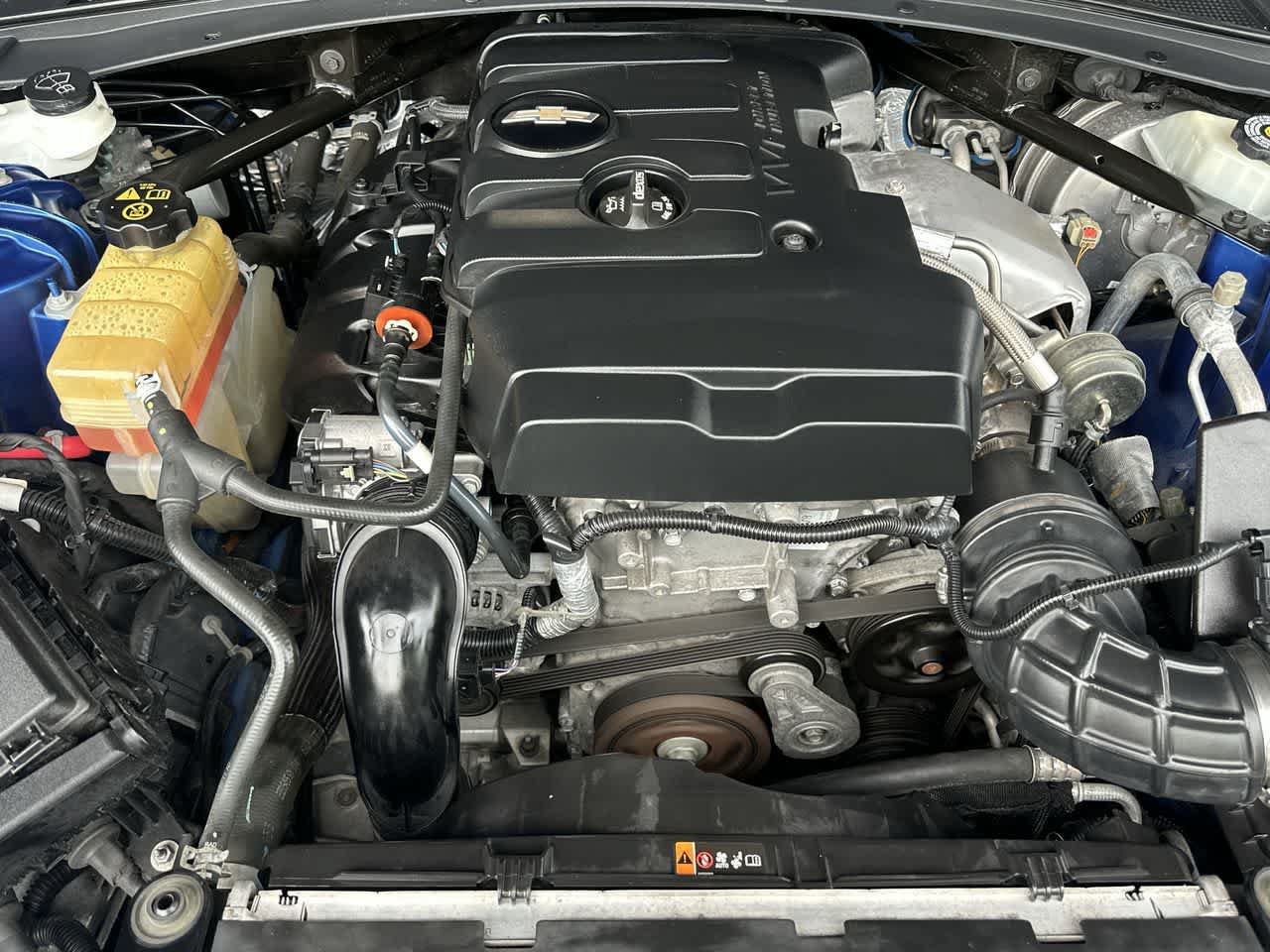 Used 2018 Chevrolet Camaro LT RWD image 12
