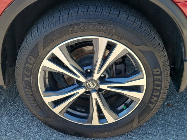 Used 2017 Nissan Rogue SL w/ SL Premium Package image 12