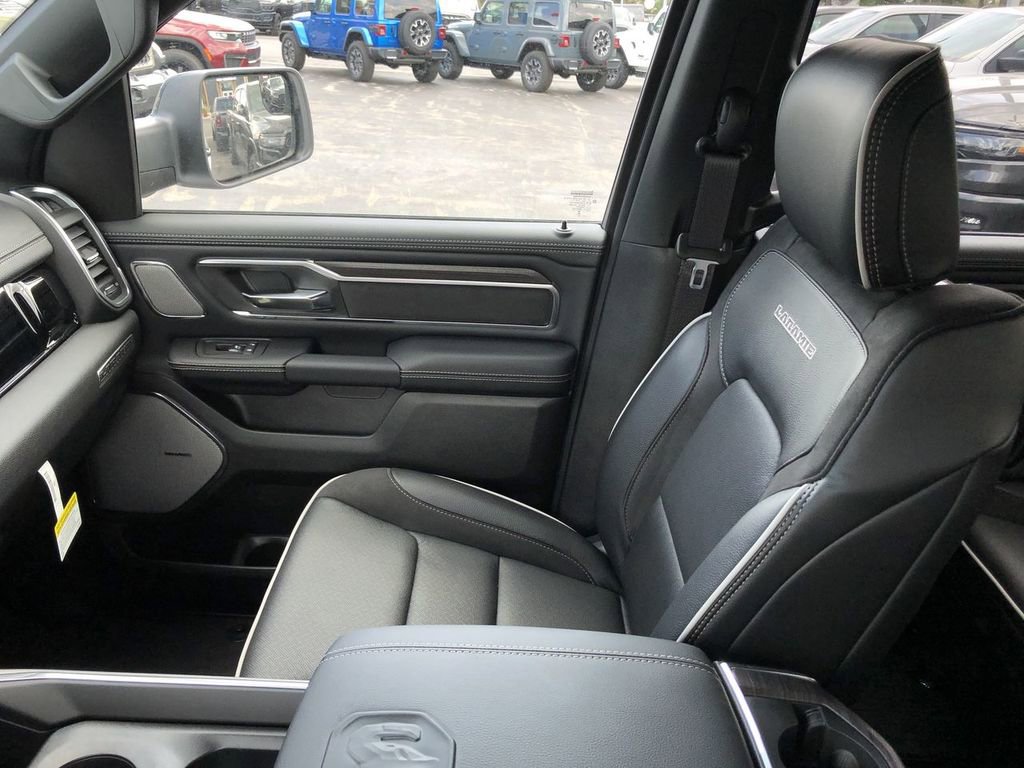 New 2026 RAM 1500 Laramie AWD/4WD image 23