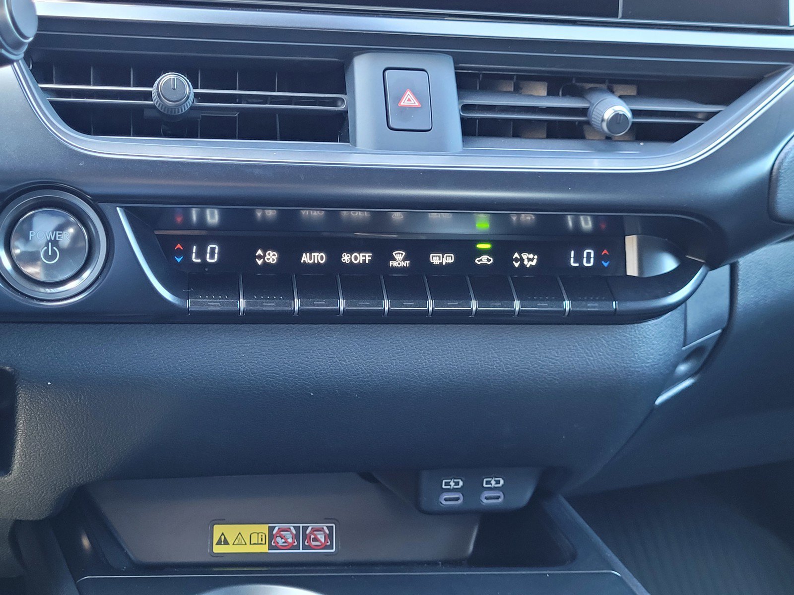 Certified 2025 Lexus UX 300h FWD w/ Accessory Package (Z2) image 15