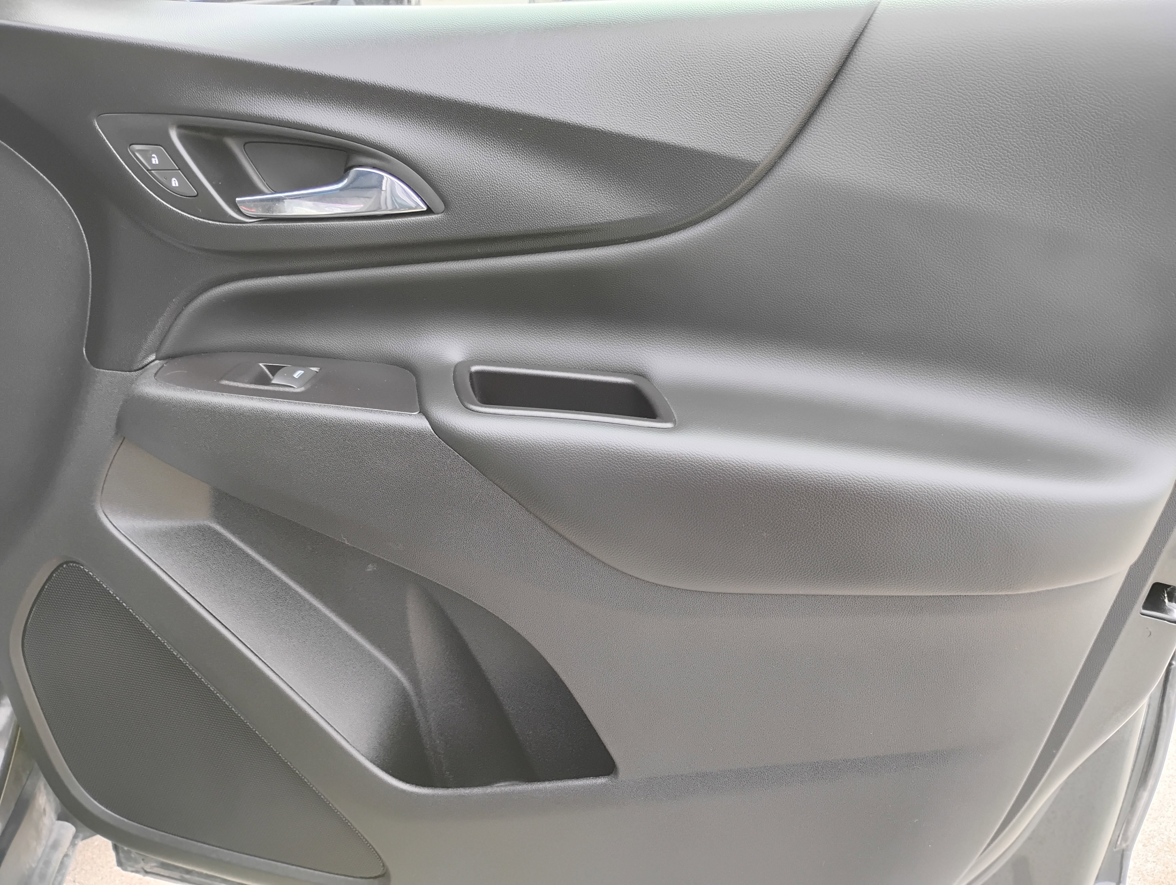 Used 2021 Chevrolet Equinox LT FWD image 20