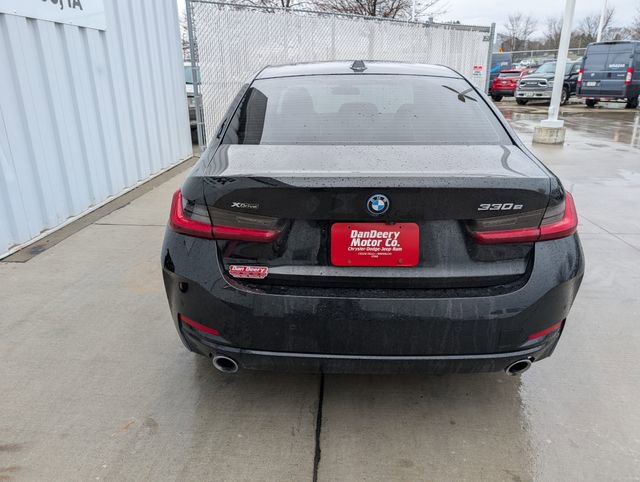 Used 2023 BMW 330e xDrive w/ Convenience Package image 25