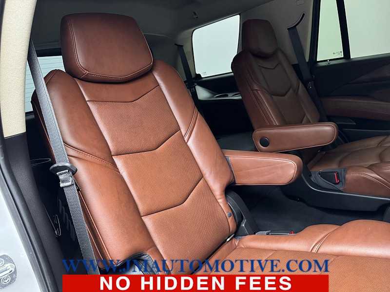 Used 2018 Cadillac Escalade Premium Luxury AWD/4WD image 21