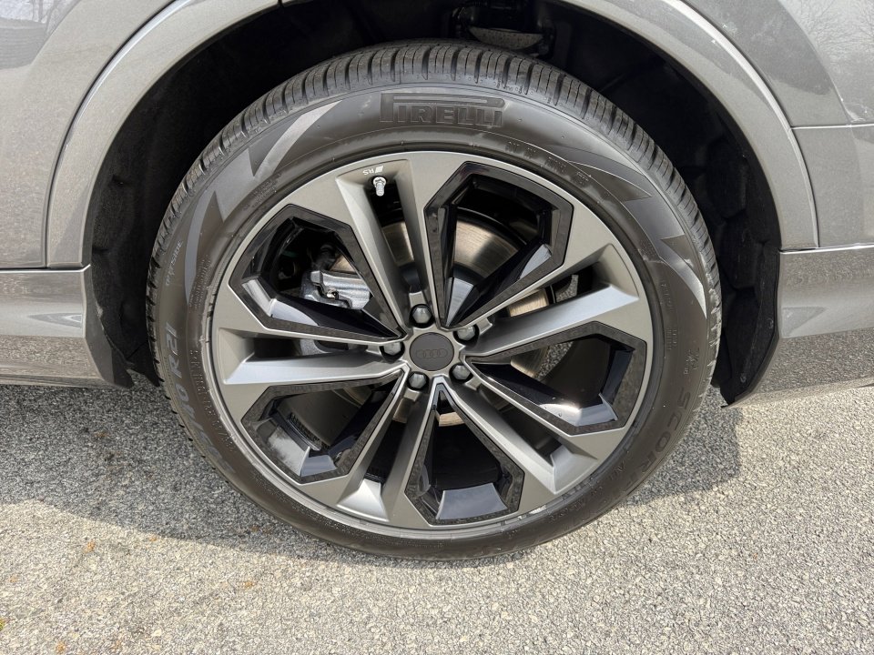 New 2026 Audi Q7 3.0T Premium Plus image 22