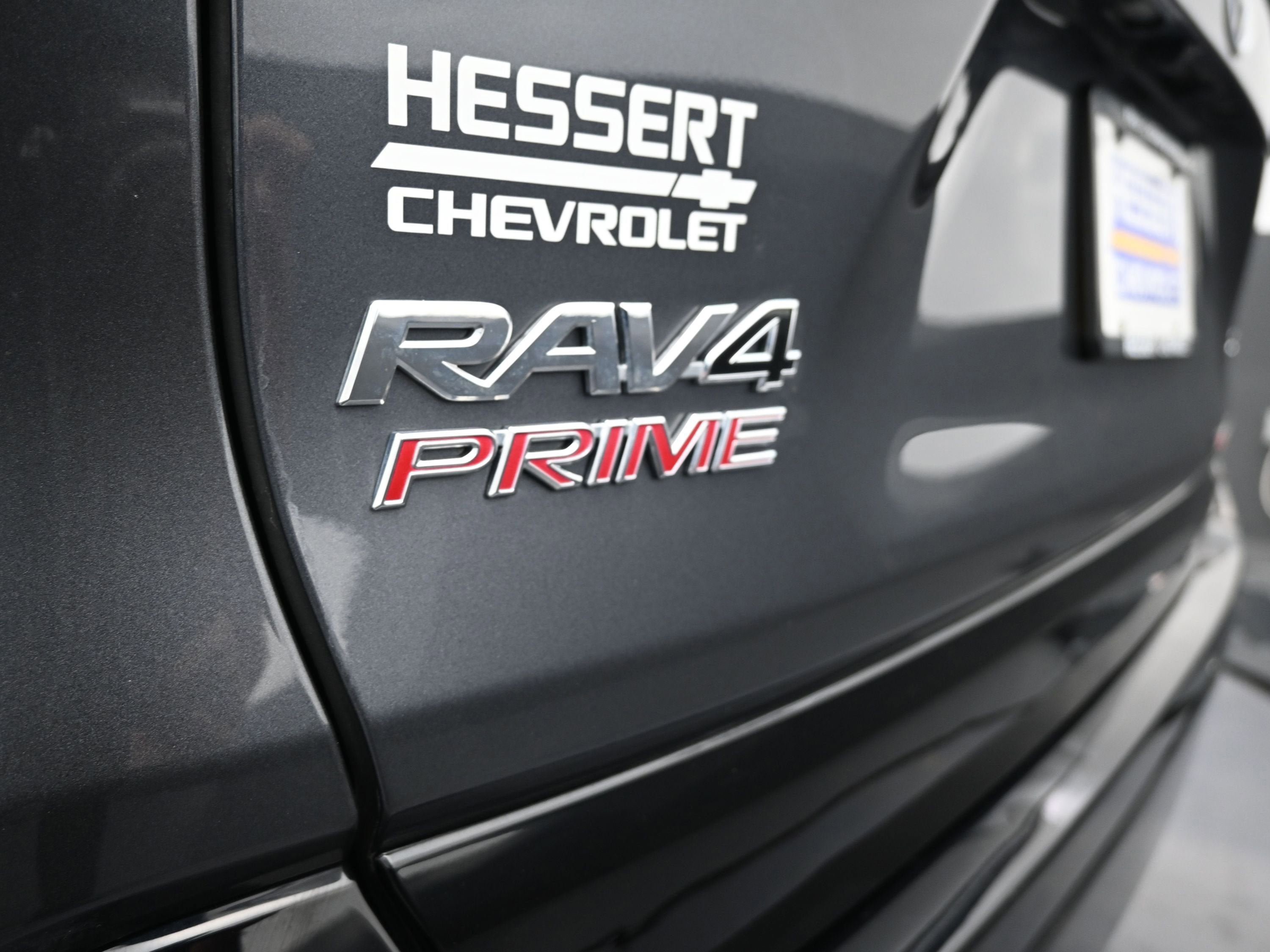 Used 2023 Toyota RAV4 SE w/ Weather & Moonroof Package AWD/4WD image 37