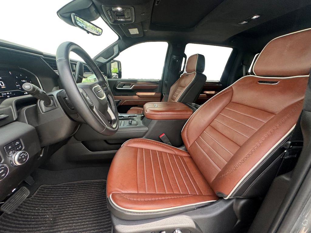 Used 2025 GMC Sierra 2500 Denali Ultimate w/ Max Trailering Package AWD/4WD image 10