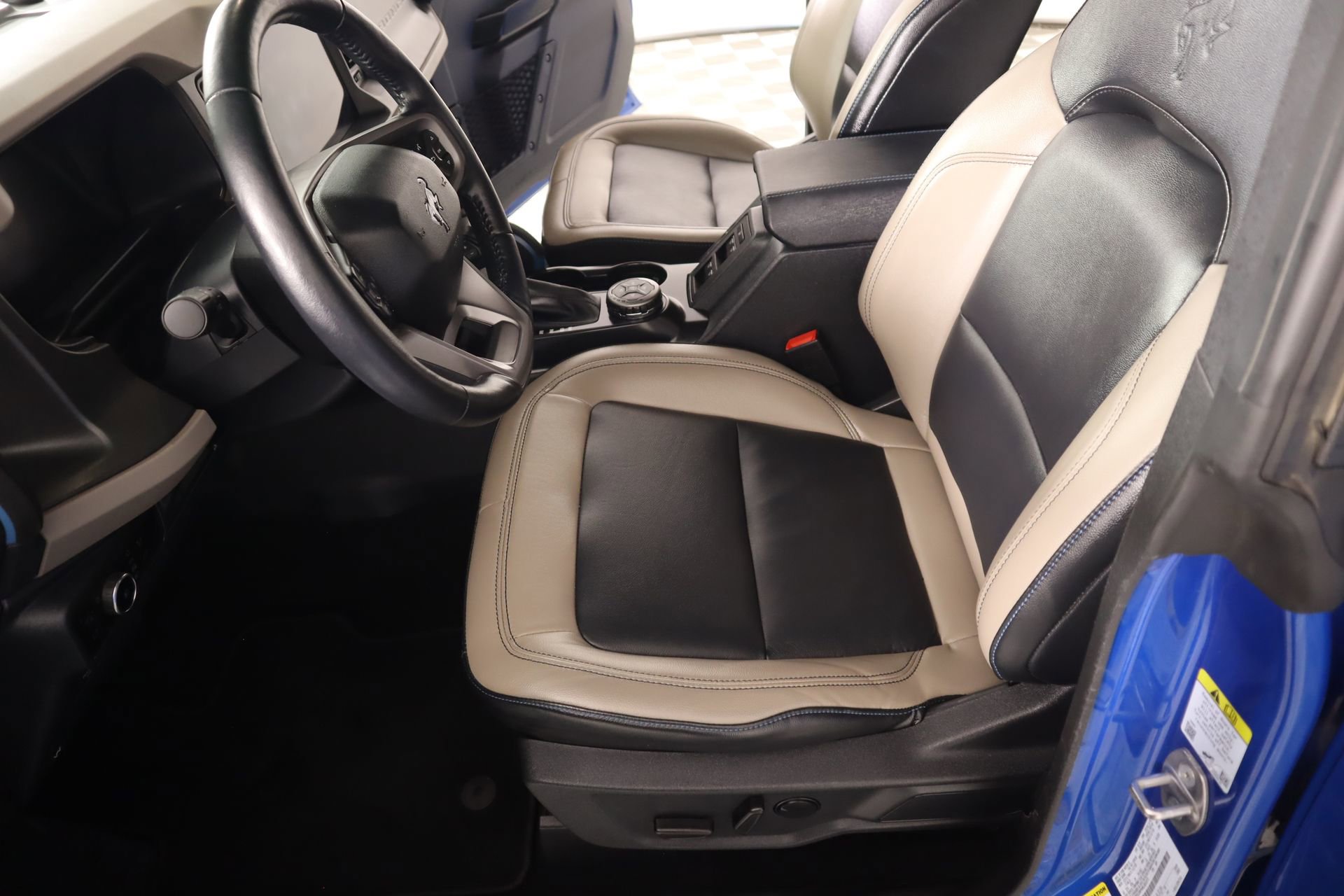 Used 2024 Ford Bronco Wildtrak image 12