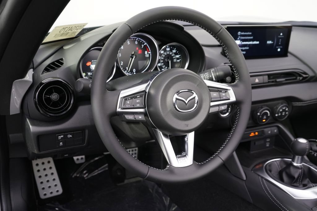 New 2026 MAZDA MX-5 Miata Club w/ Interior Package RWD image 15