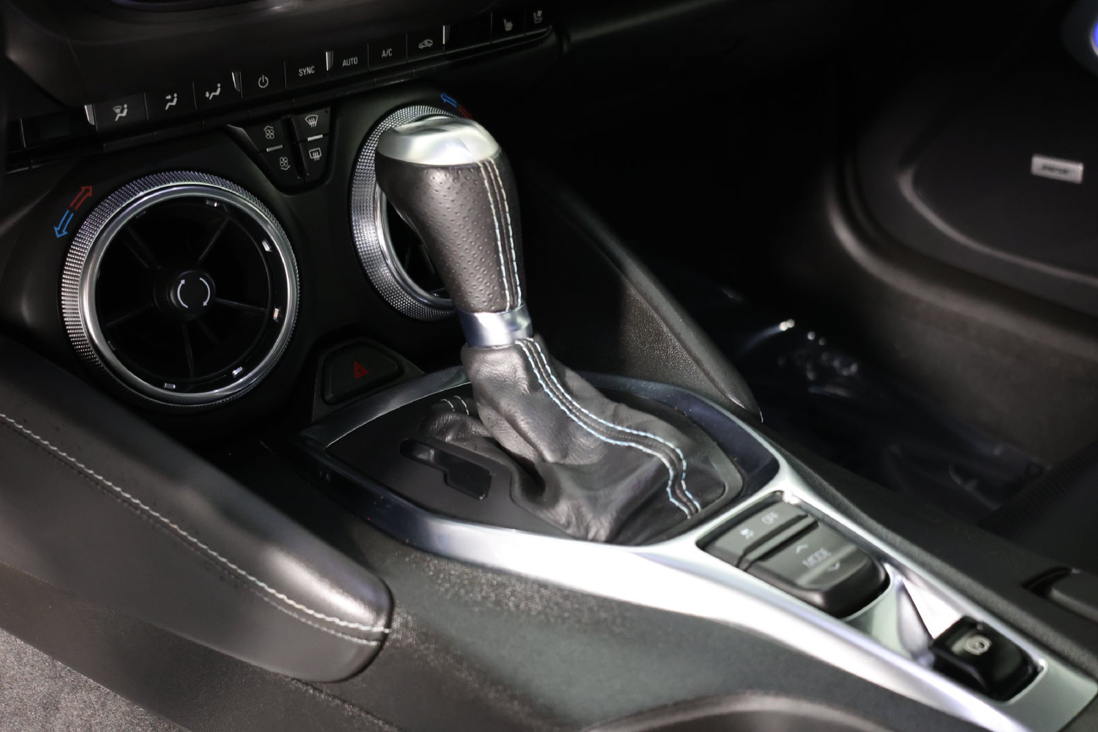 Used 2022 Chevrolet Camaro SS RWD image 6