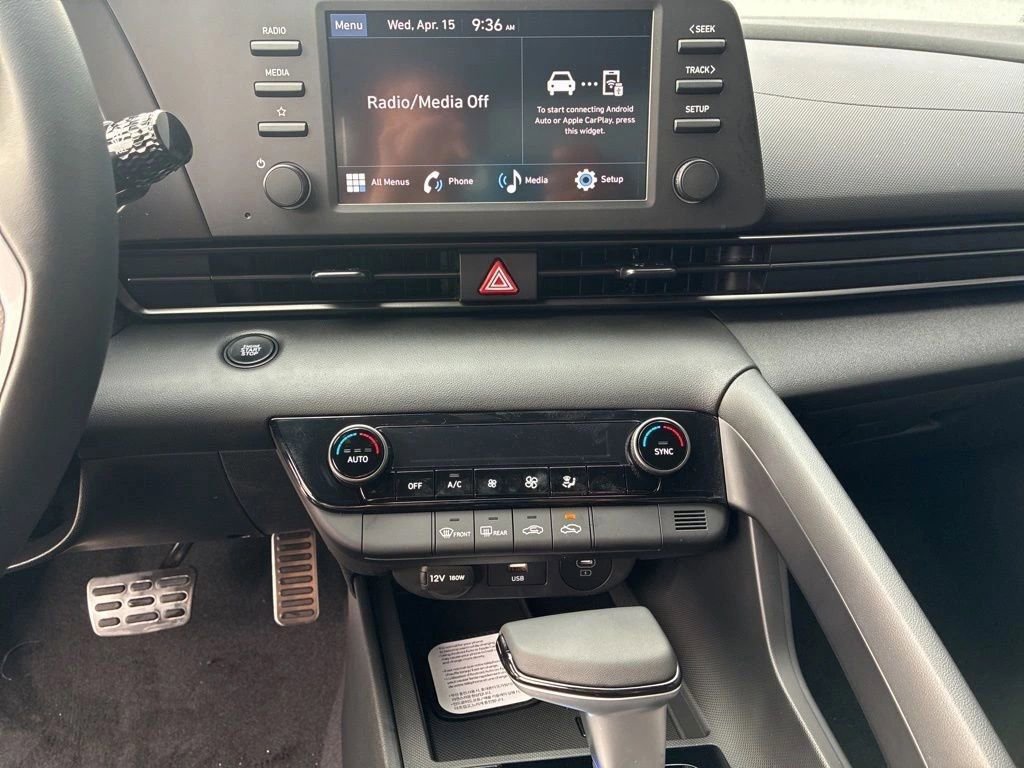 Used 2026 Hyundai Elantra Sport FWD image 11
