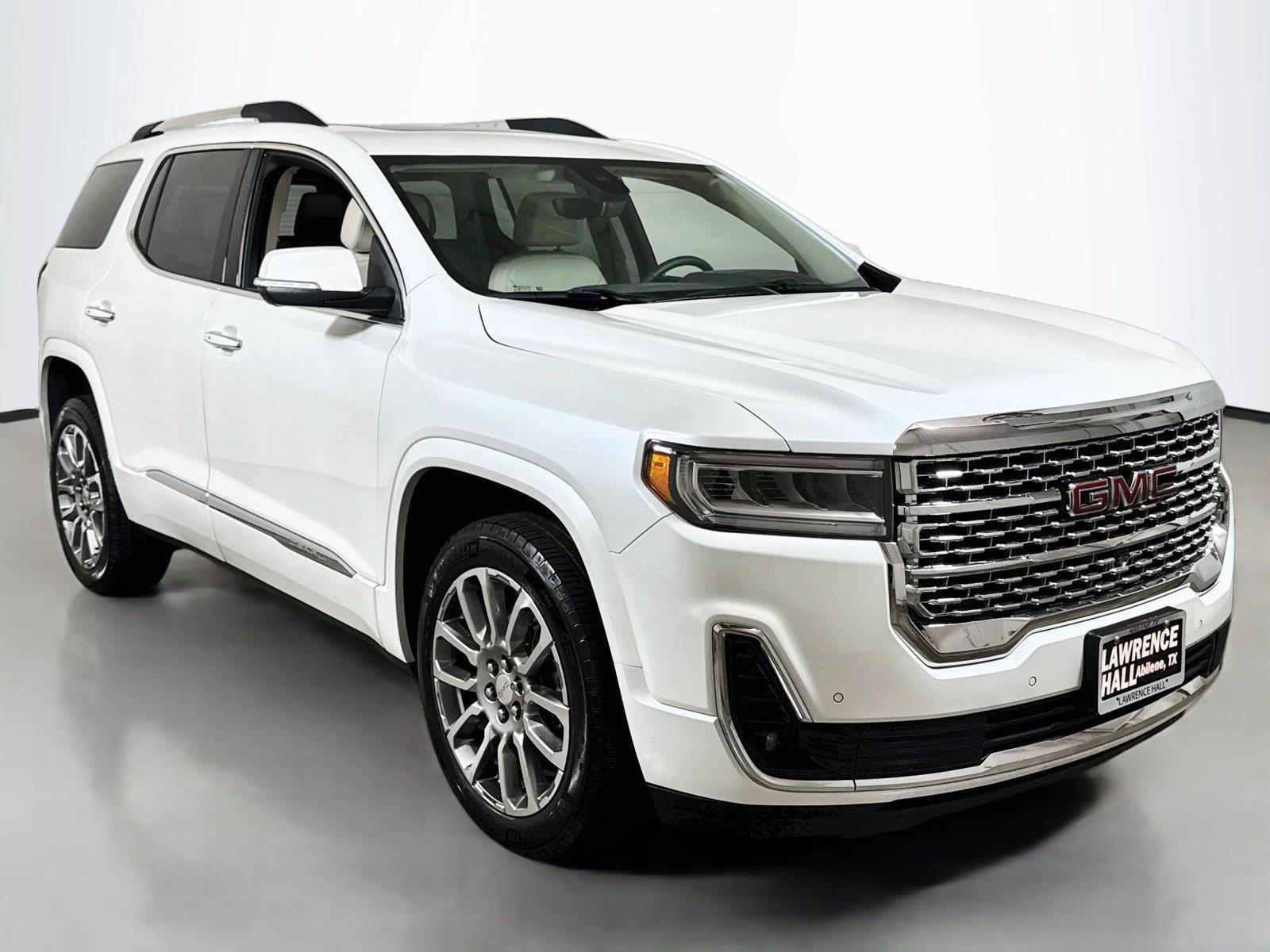 Certified 2023 GMC Acadia Denali w/ Denali Technology Package FWD image 3