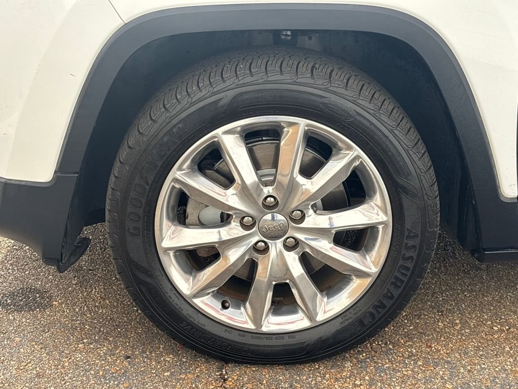 Used 2016 Jeep Cherokee Limited image 25