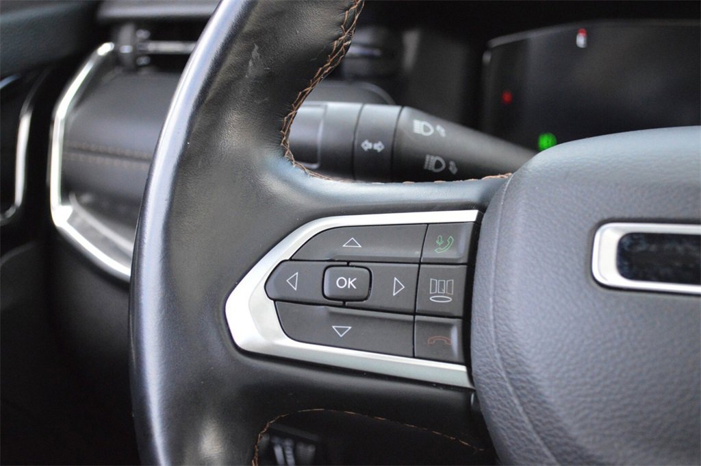 Used 2022 Jeep Compass Limited w/ (RED) Package image 18