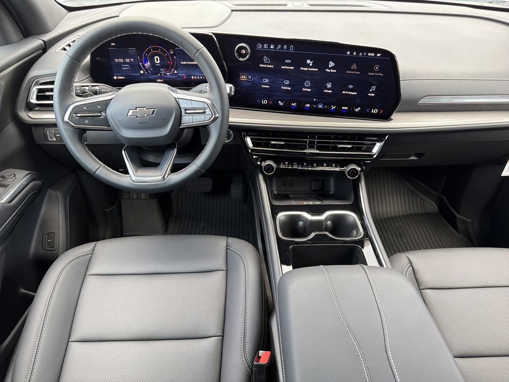 New 2026 Chevrolet Traverse LT w/ Midnight/Sport Edition FWD image 2
