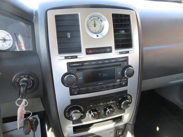 Used 2005 Chrysler 300 C RWD image 24