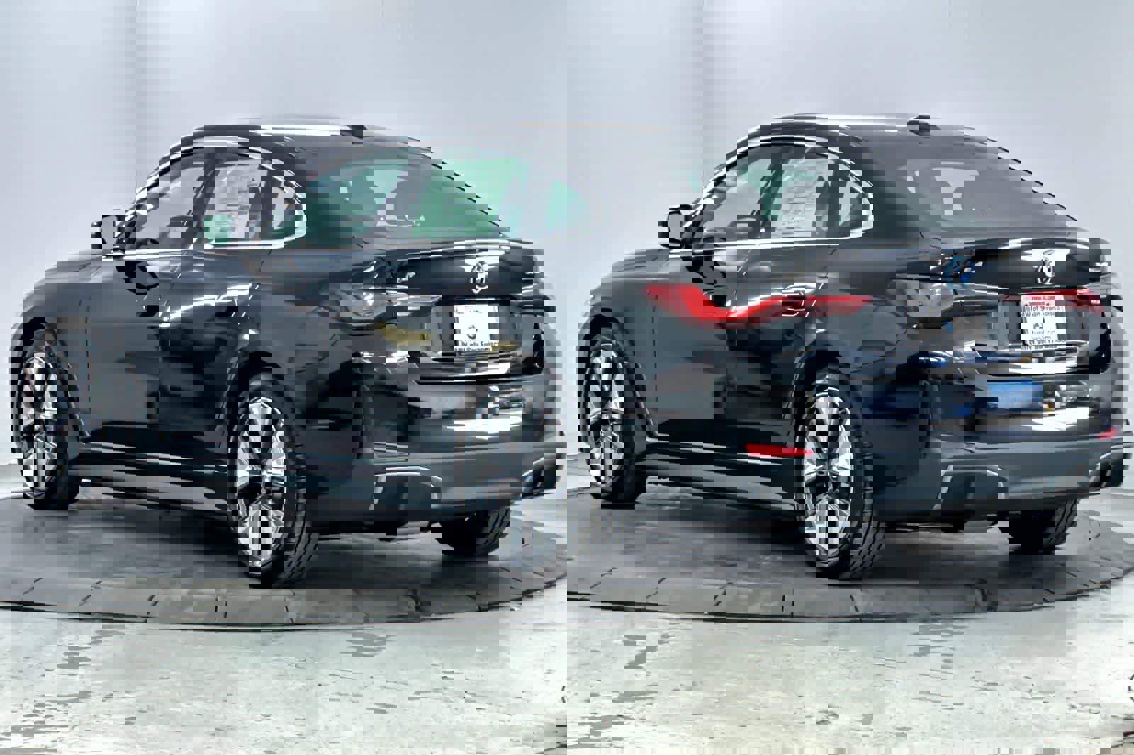 Used 2025 BMW i4 xDrive40i w/ Premium Package image 6