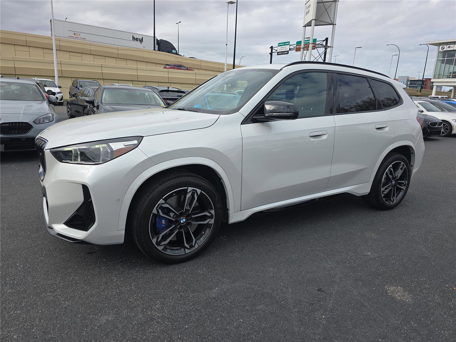 Used 2025 BMW X1 M35i image 6