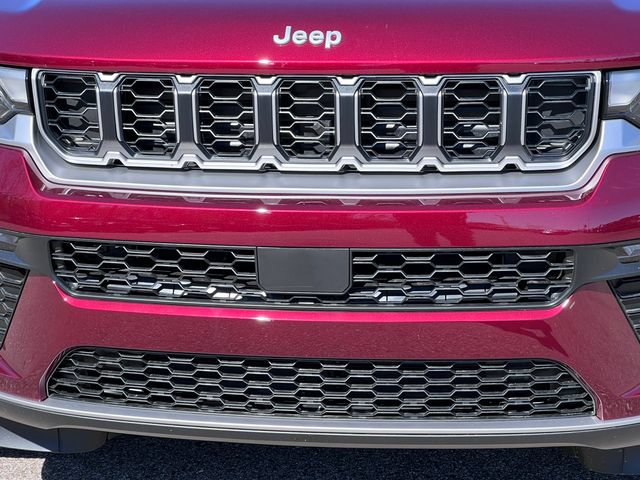 New 2026 Jeep Grand Cherokee L Limited w/ Trailer Tow Package AWD/4WD image 42
