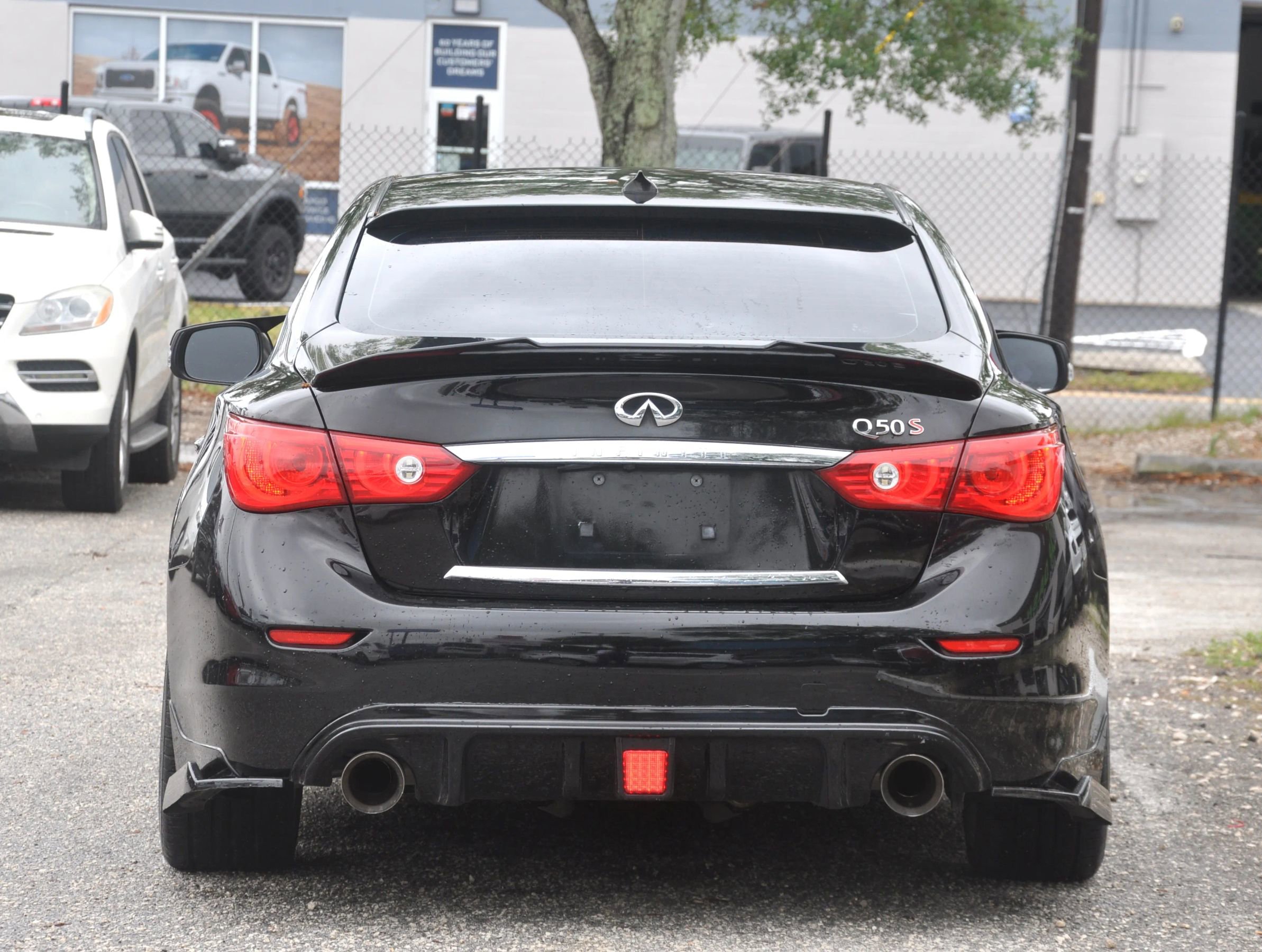 Used 2014 INFINITI Q50 Premium w/ Navigation Package RWD image 10