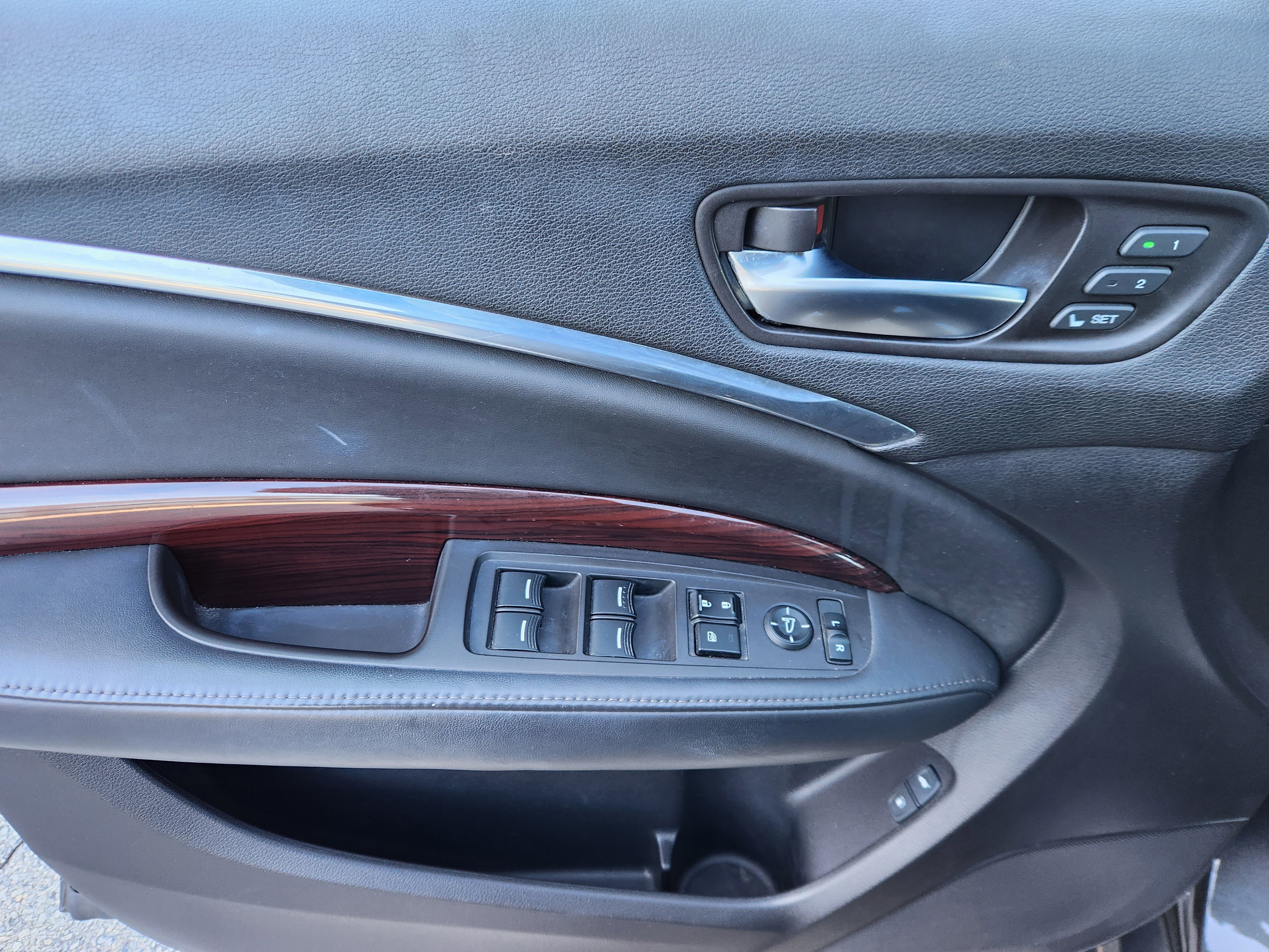 Used 2015 Acura MDX SH-AWD w/ Advance Package image 19